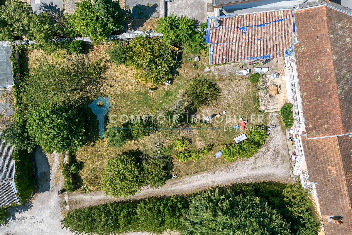Isère (38) La Tronche -Maison Atypique 220 m2 sur terrain arboré de 1240 m2 - photo 20
