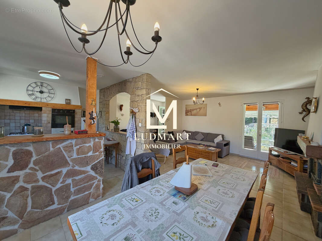 Maison à CARCES