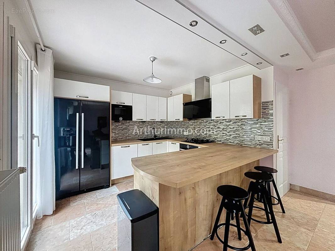 Maison à LIMEIL-BREVANNES