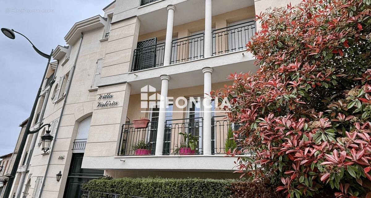 Appartement à LE PLESSIS-ROBINSON