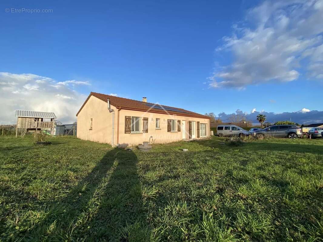 Maison à SAINT-GERAND-LE-PUY