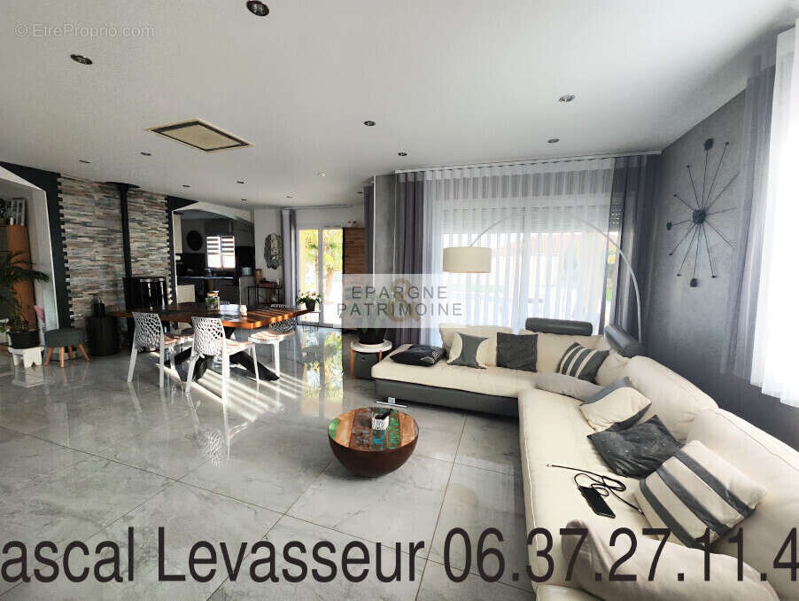 Maison 168 m² à Satolas-Et-Bonce  - photo 8