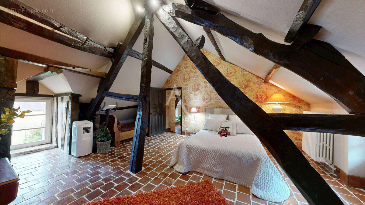 Maison à MEZY-SUR-SEINE