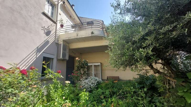 Maison de ville, 4 chambres+1 bureau  avec jardin et garage - photo 13