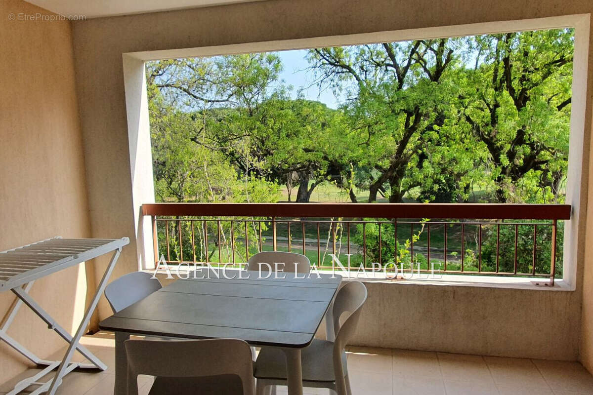 Appartement à MANDELIEU-LA-NAPOULE
