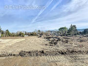 Terrain à CHEVAL-BLANC