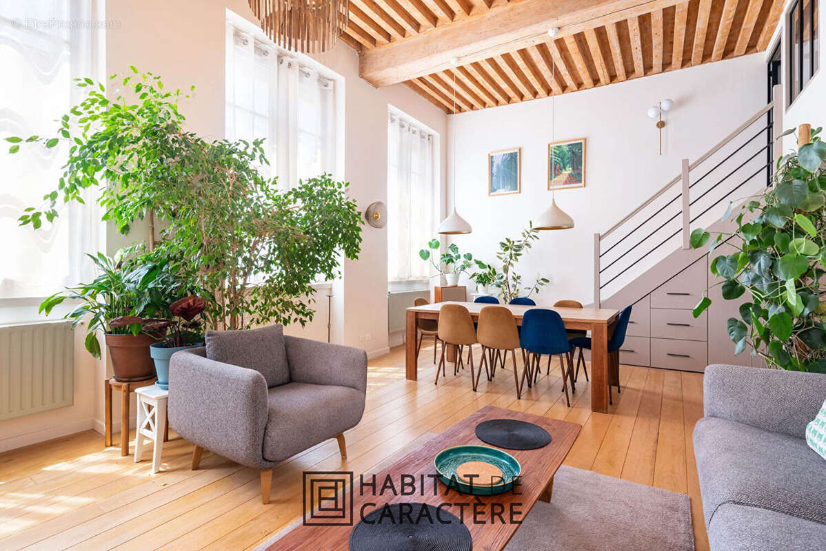 Appartement Lyon T4bis -144 m2 + Parking - photo 2