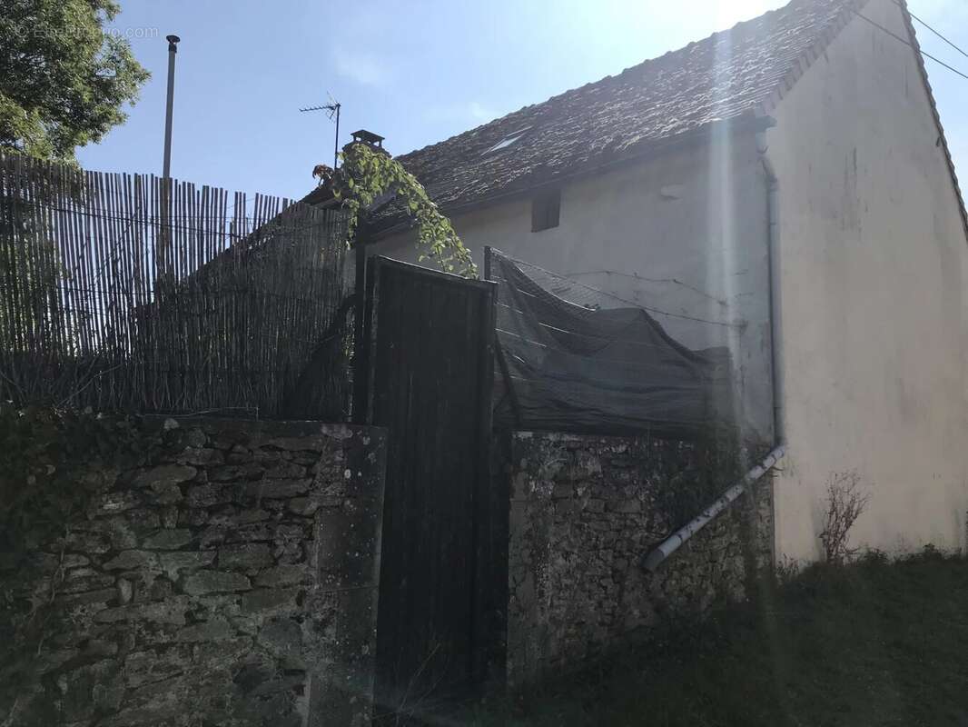 Maison à SAINT-MARTIN-LE-MAULT