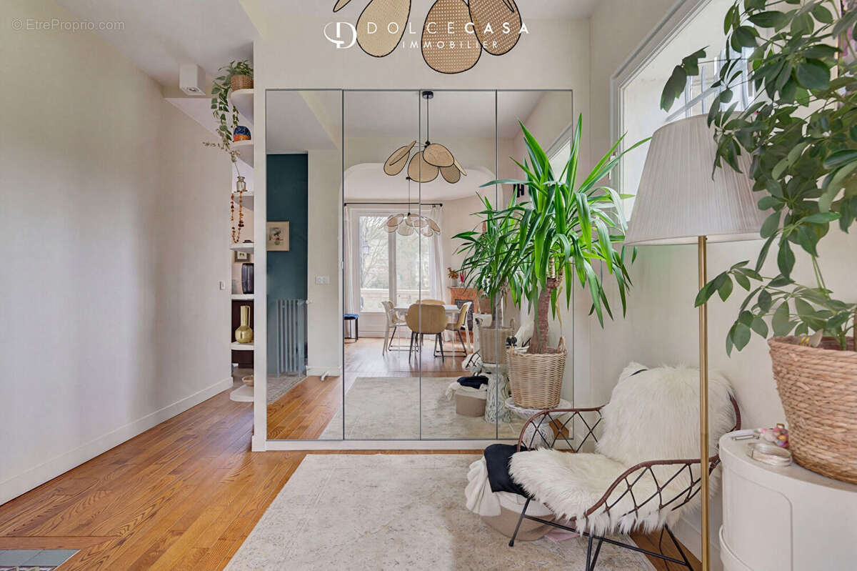 Maison à LE PERREUX-SUR-MARNE