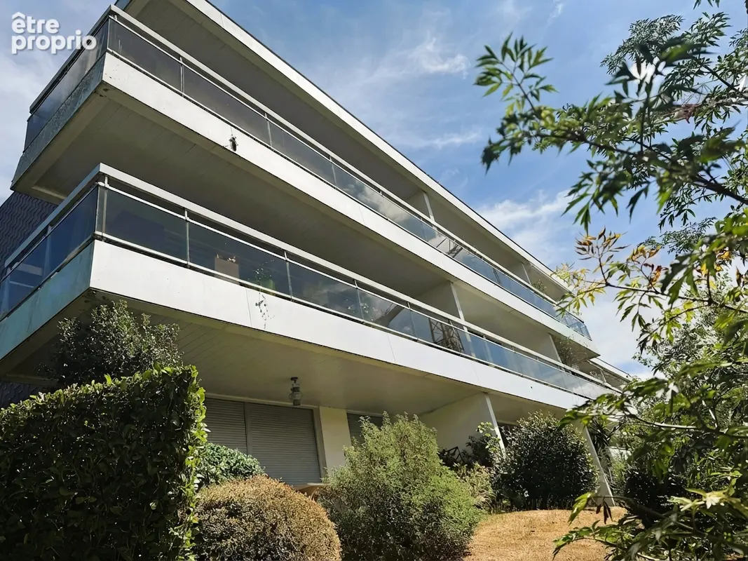 Studio 33 m² Résidence Les Capucins, parking  et cave. Rive gauche - photo 6