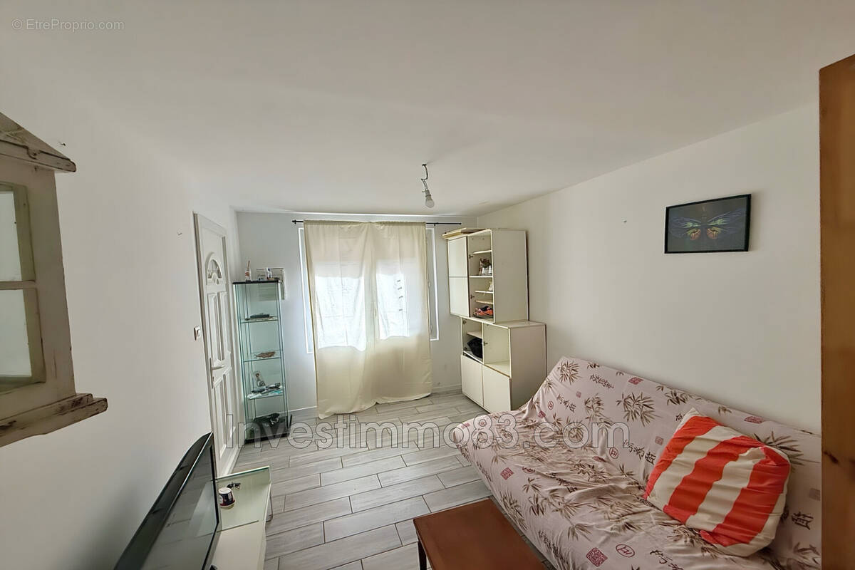 Appartement à BARJOLS