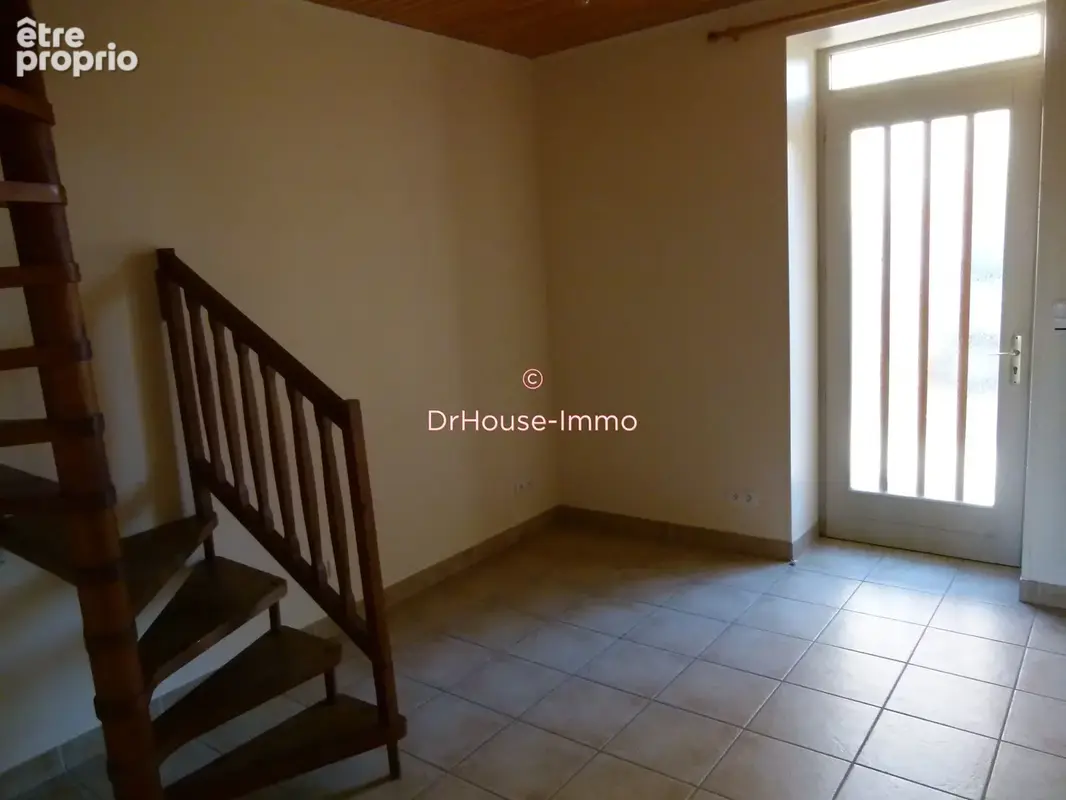 Maison 4 pièces 107 m² à vendre à Pouilly-Sous-Charlieu (42720) - photo 25