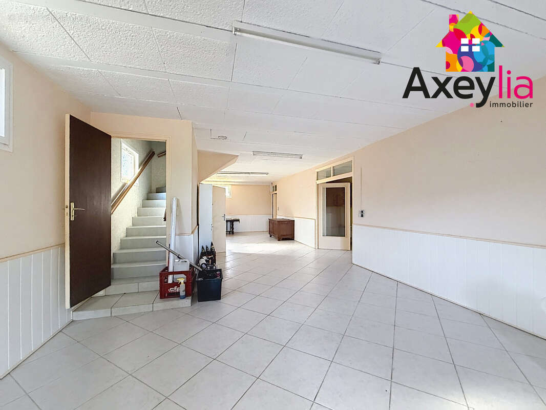 A vendre - saint-haon-le-vieux - maison familiale avec 5 chambres, sous-sol, terrain et belle vue - photo 22