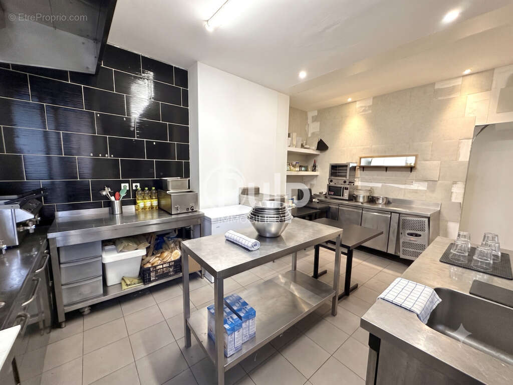 Opportunité Investisseur - Local commercial loué avec forte rentabilité à Seclin - photo 7