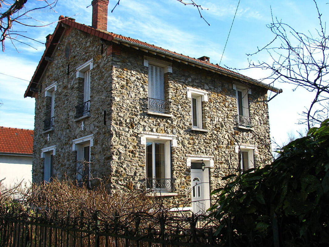Maison à MONTGERON
