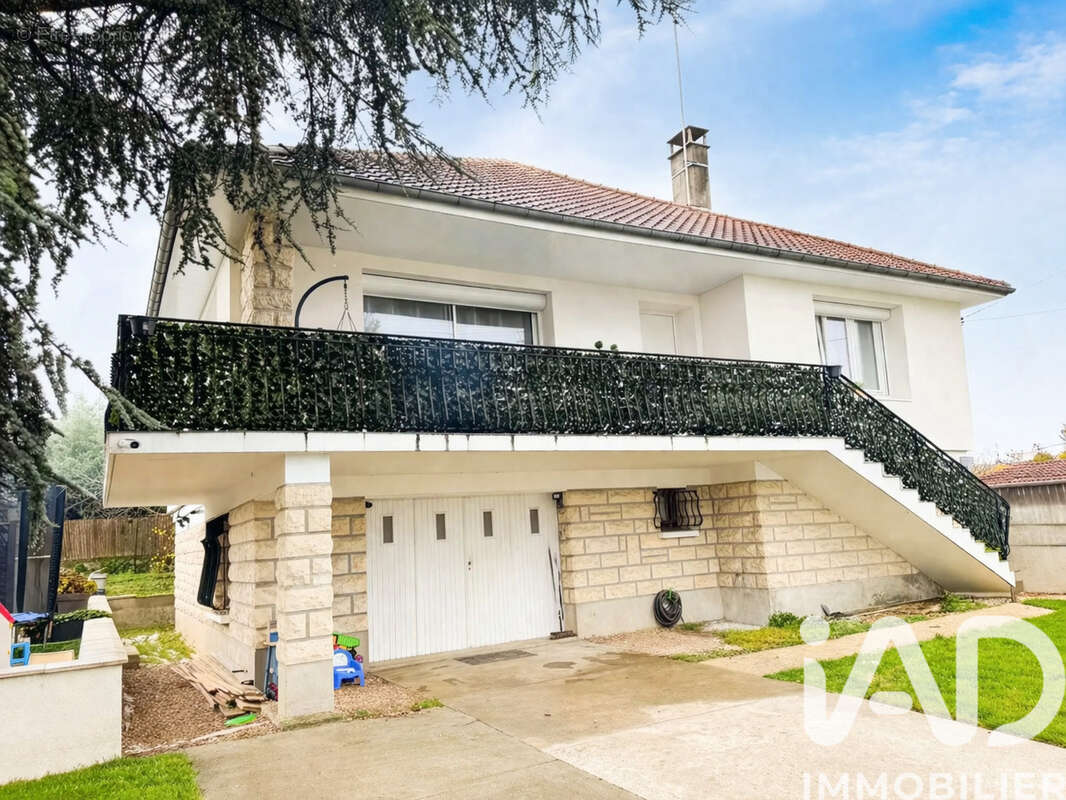 Photo 2 - Maison à CORBEIL-ESSONNES