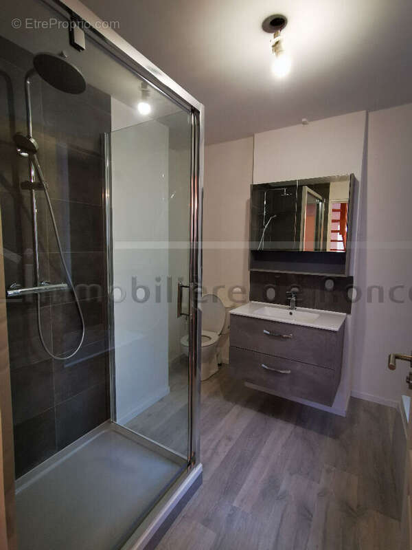Roncq centre bourg 95 m² ! - photo 9