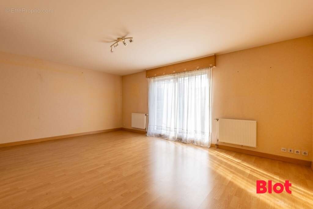 Appartement à THORIGNE-FOUILLARD