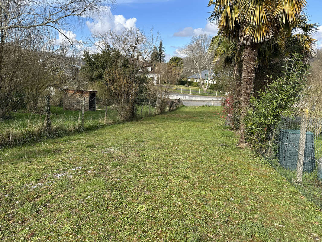 Au coeur de la commune de Lasseube - photo 15