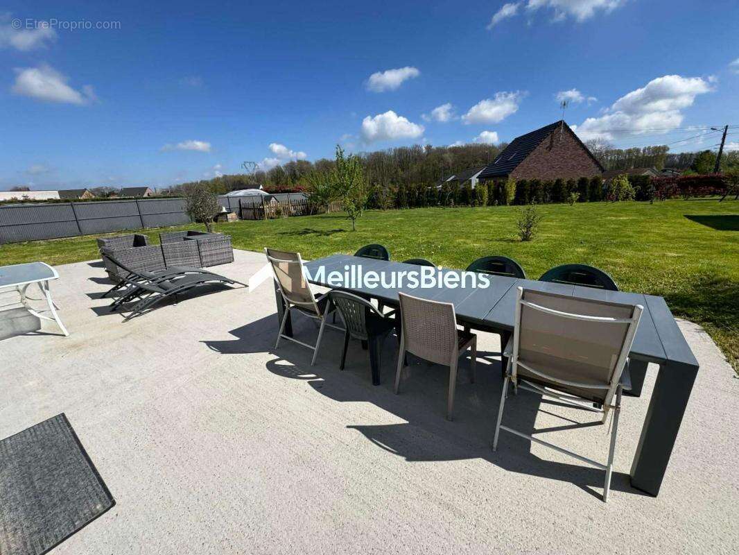 Maison à RECQUIGNIES