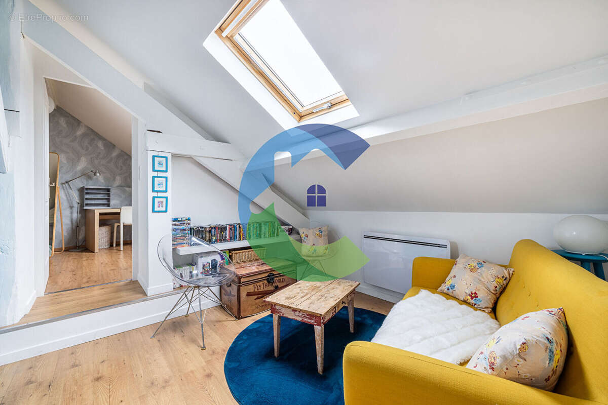 Maison à BALLAINVILLIERS