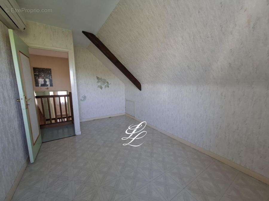 Maison 98 m² à Sable-Sur-Sarthe  - photo 171