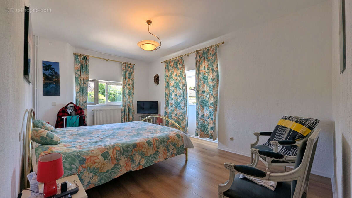 ETERCY - Maison familiale avec piscine chauffée - photo 12