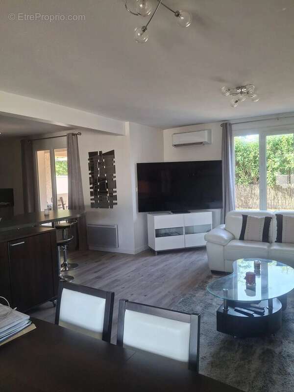 Maison à MONTELIMAR