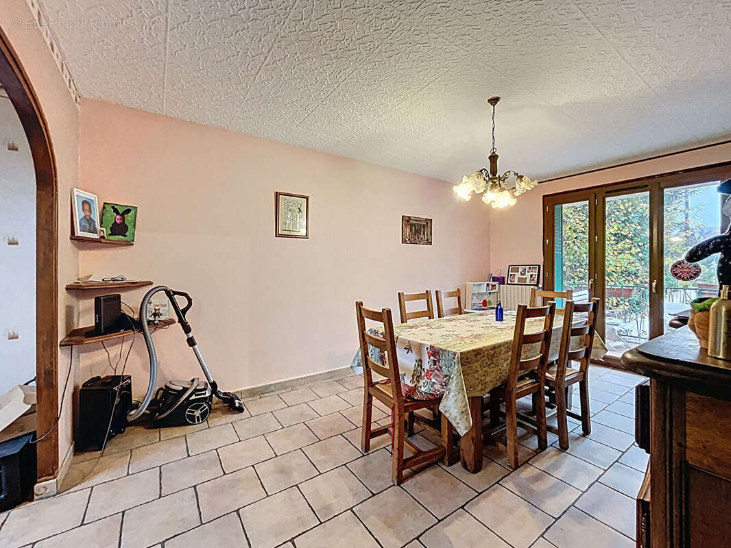 Maison à SAINT-MICHEL-SUR-ORGE