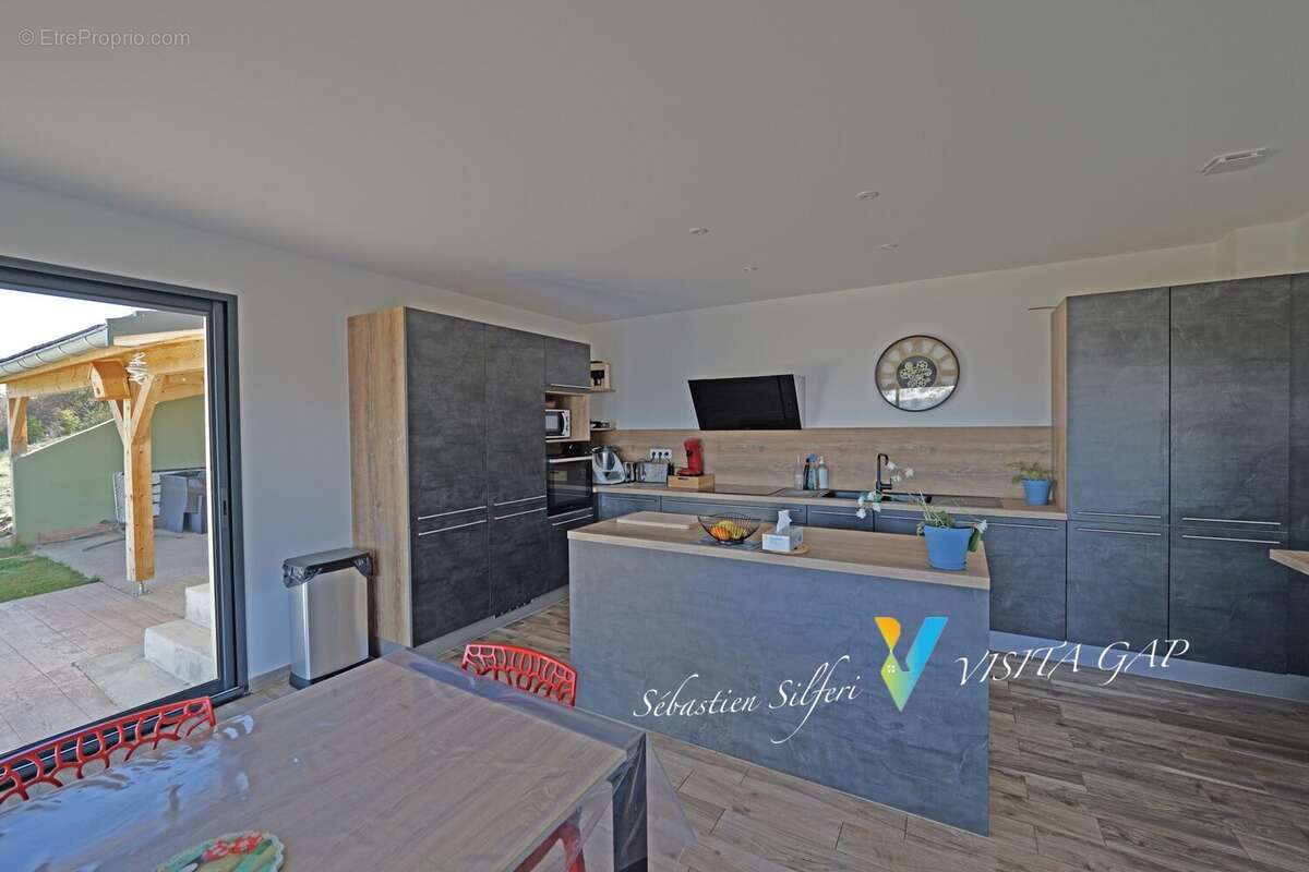 Maison à PELLEAUTIER