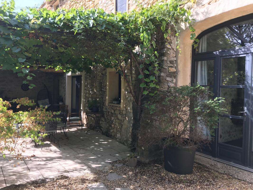 Maison à VAISON-LA-ROMAINE