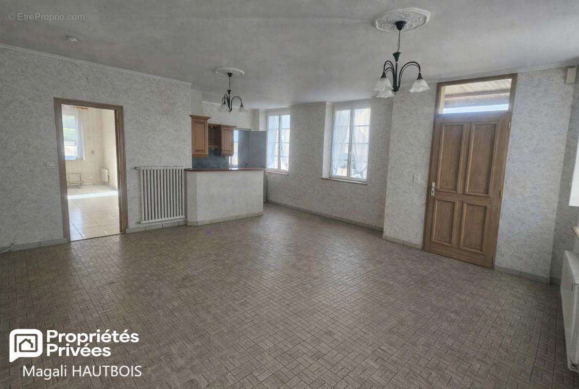 Maison à PONTAUBAULT