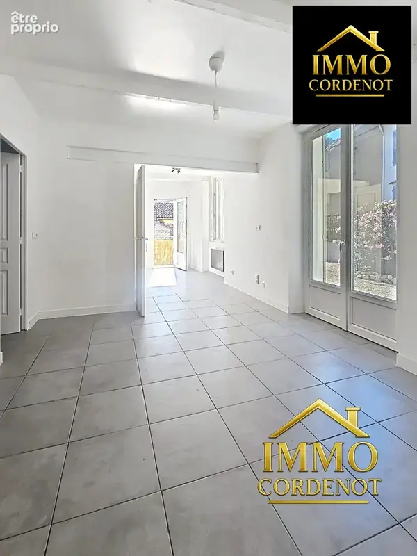 Appartement 55 m² à Meounes-Les-Montrieux  - photo 2