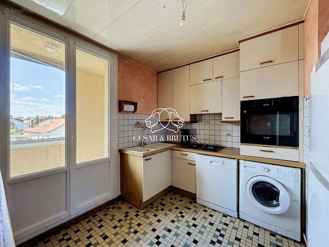 Appartement 64 m² à Roanne  - photo 6