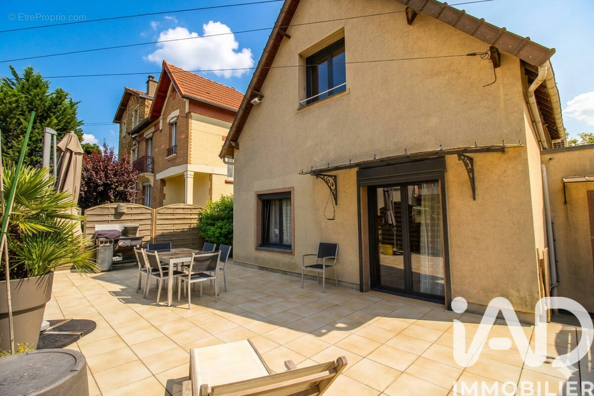 Photo 1 - Maison à CHAMPIGNY-SUR-MARNE