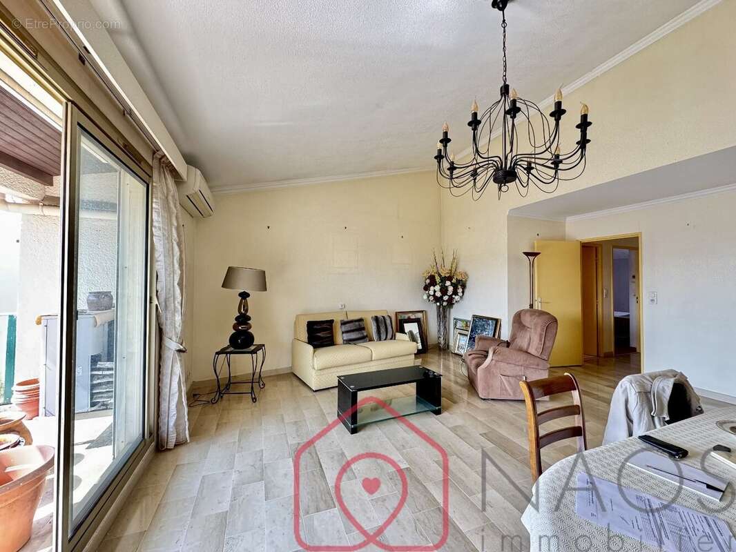 Appartement à SAINT-RAPHAEL