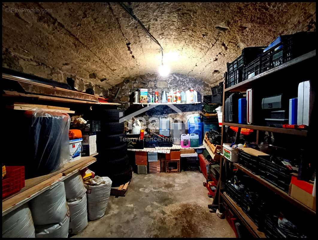 Appartement à THIERS