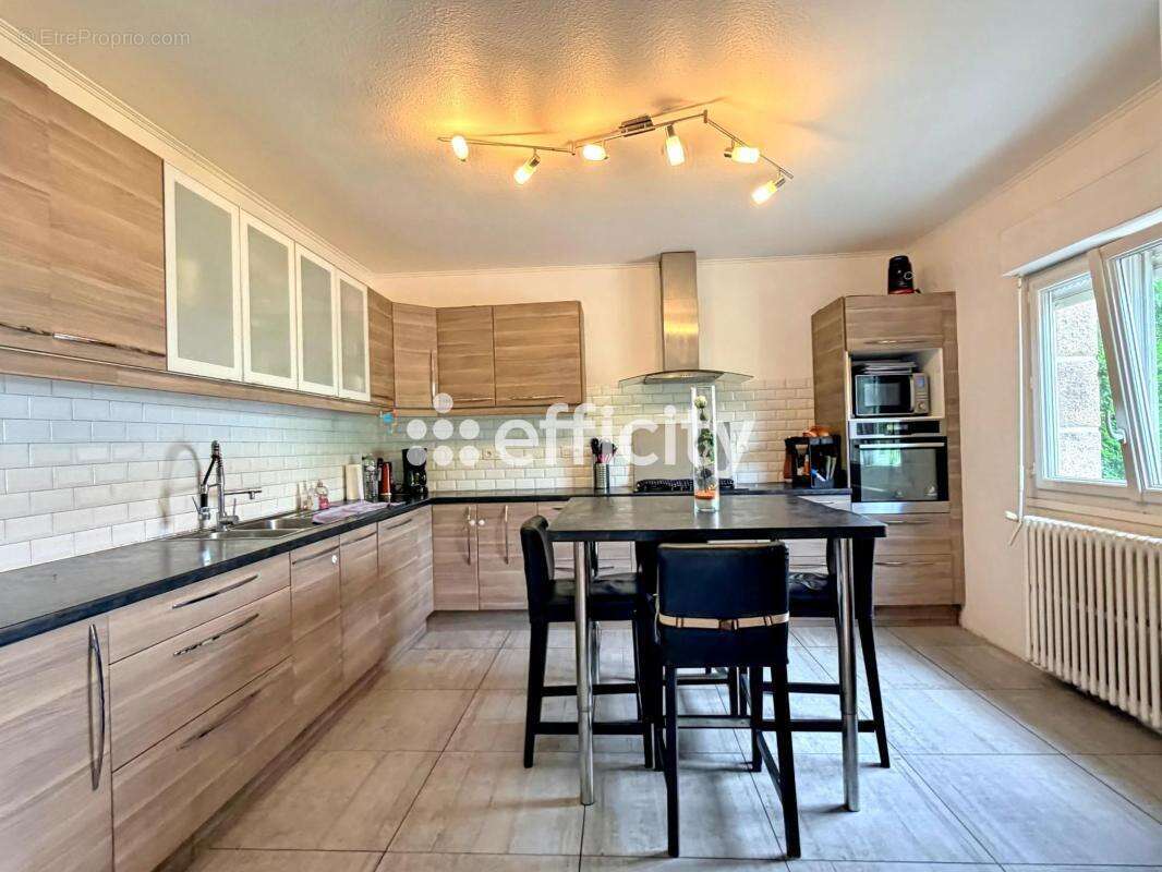 Maison 120 m² à Sizun  - photo 4