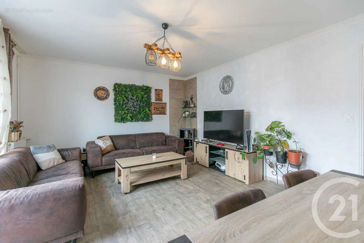 Maison à CHAMPIGNY-SUR-MARNE