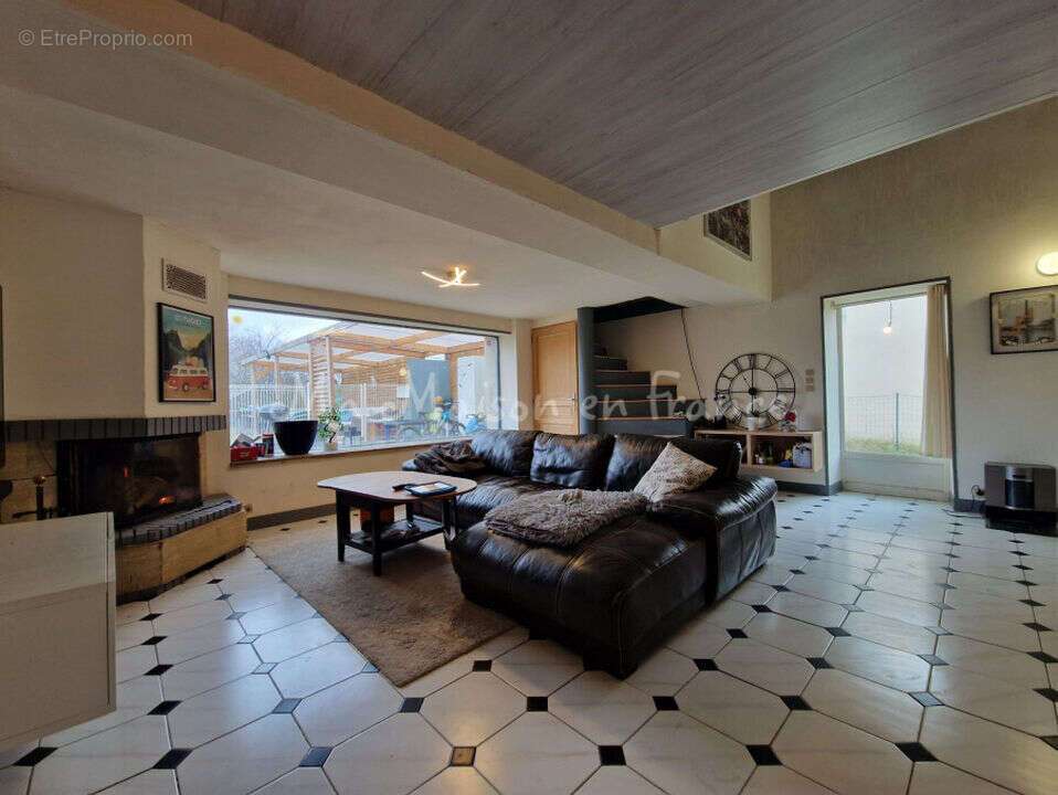 Maison à SAINT-POURCAIN-SUR-SIOULE