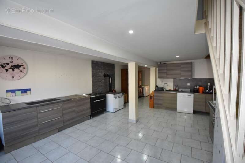 Maison à vendre 10 pièces GARNAT SUR ENGIEVRE (03) - photo 2