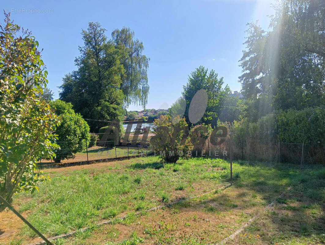 Centre de luxeuil-les-bains, maison au bord de l'eau - photo 3