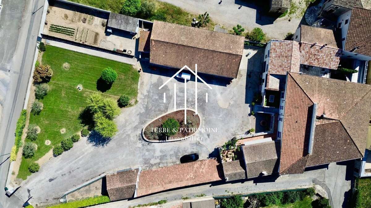 Maison à VALLON-PONT-D'ARC