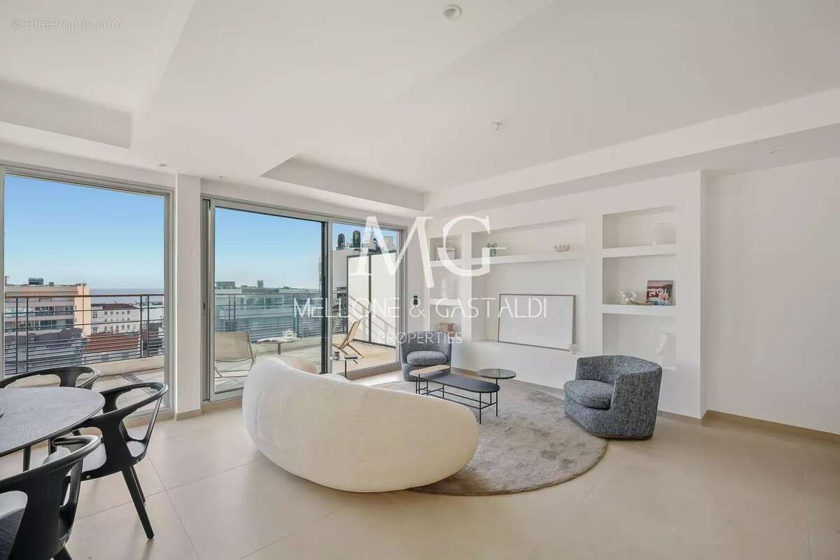 Cannes centre – penthouse d’exception – roof top – vue mer panoramique – 117 m² – 2 parkings - photo 20