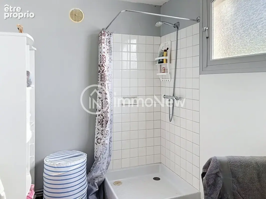 Belle maison des annees 1920  de 97 m2 environ sur terrain 695 m2 - photo 7