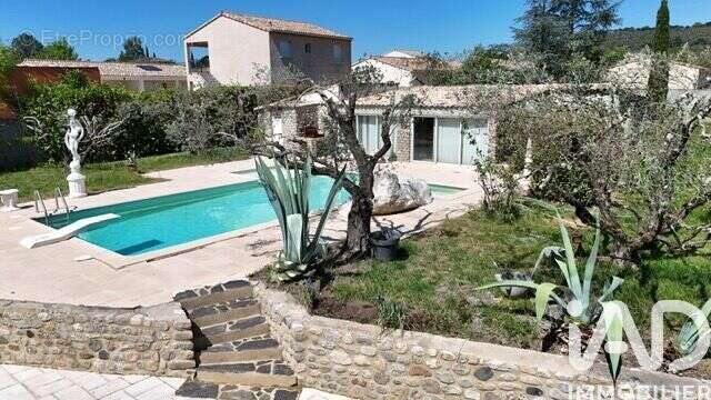 Maison 213 m² à Vallon-Pont-D'arc  - photo 8