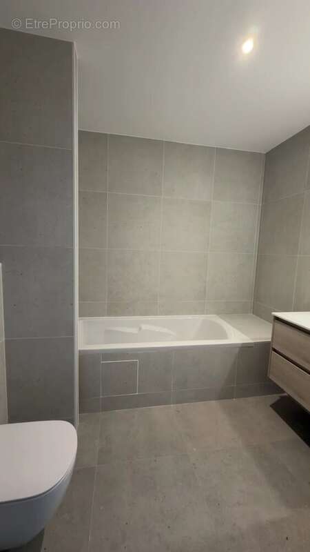 DUPLEX 110 m² renovée centre ville - photo 10