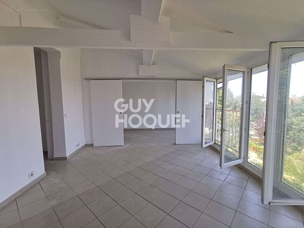 Appartement à FONTENAY-SOUS-BOIS