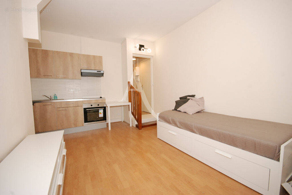 Appartement à CHEVRY-COSSIGNY