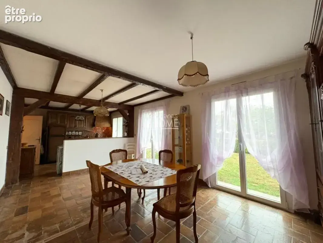 Maison de plain-pied avec terrasse et vue dégagée sur la campagne - photo 3